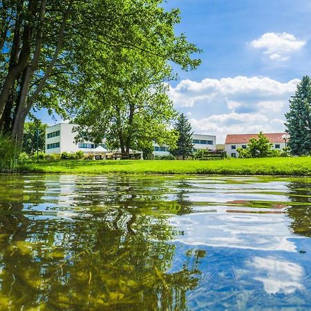 Seepark Hotel Am Wandlitzsee Zewnętrze zdjęcie
