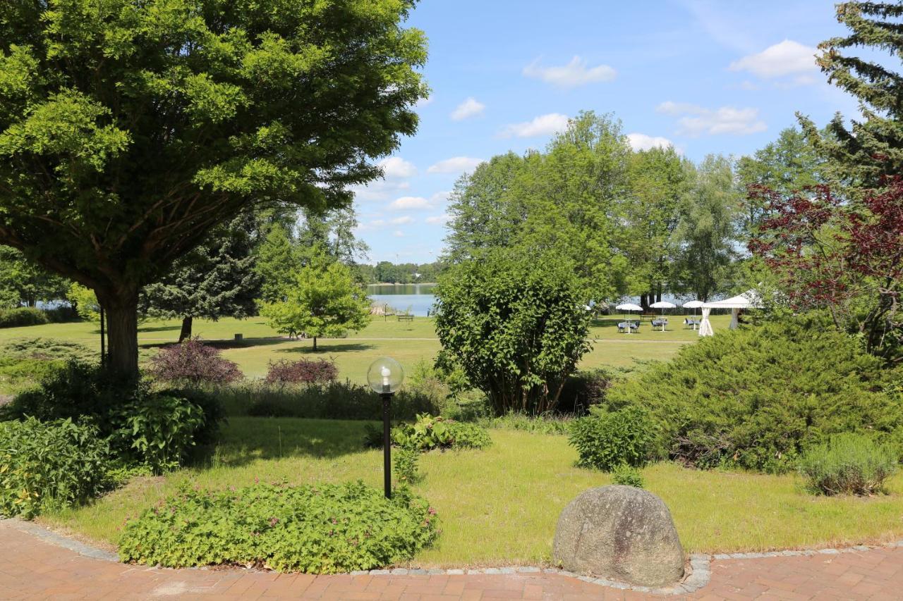 Seepark Hotel Am Wandlitzsee Zewnętrze zdjęcie