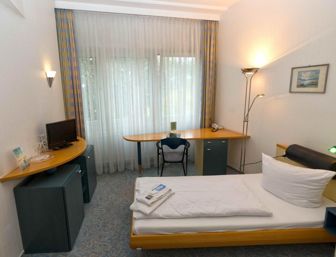 Seepark Hotel Am Wandlitzsee Zewnętrze zdjęcie