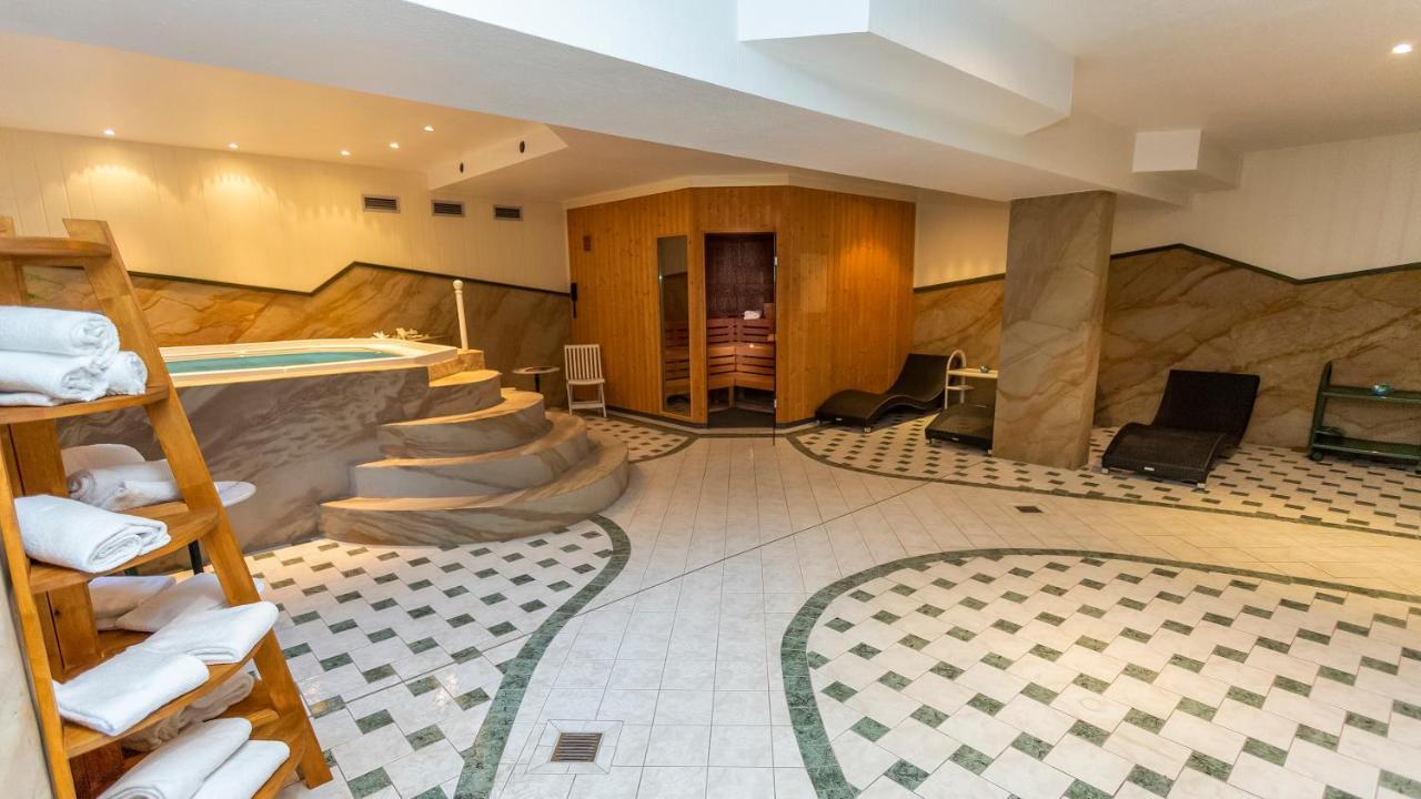 Seepark Hotel Am Wandlitzsee Zewnętrze zdjęcie