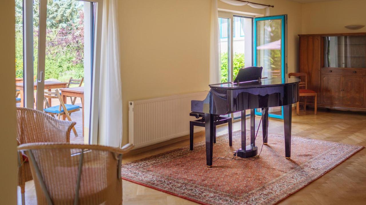 Seepark Hotel Am Wandlitzsee Zewnętrze zdjęcie