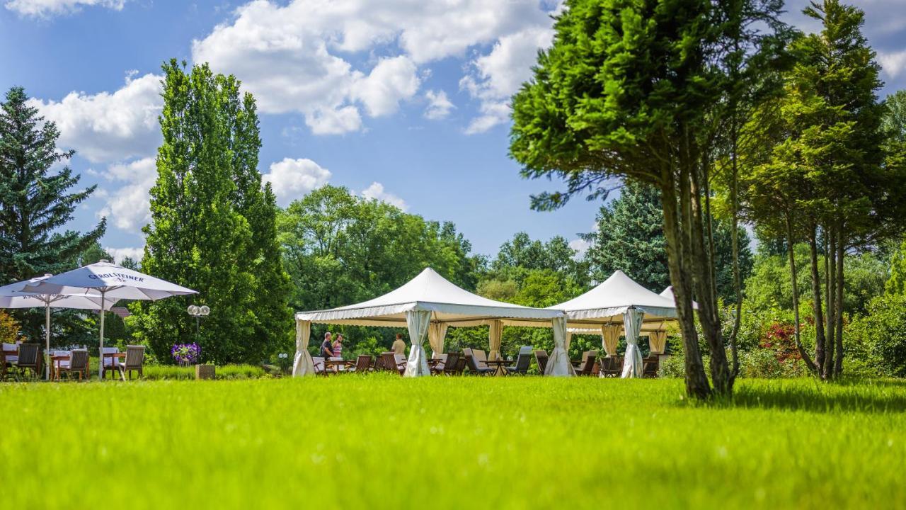 Seepark Hotel Am Wandlitzsee Zewnętrze zdjęcie