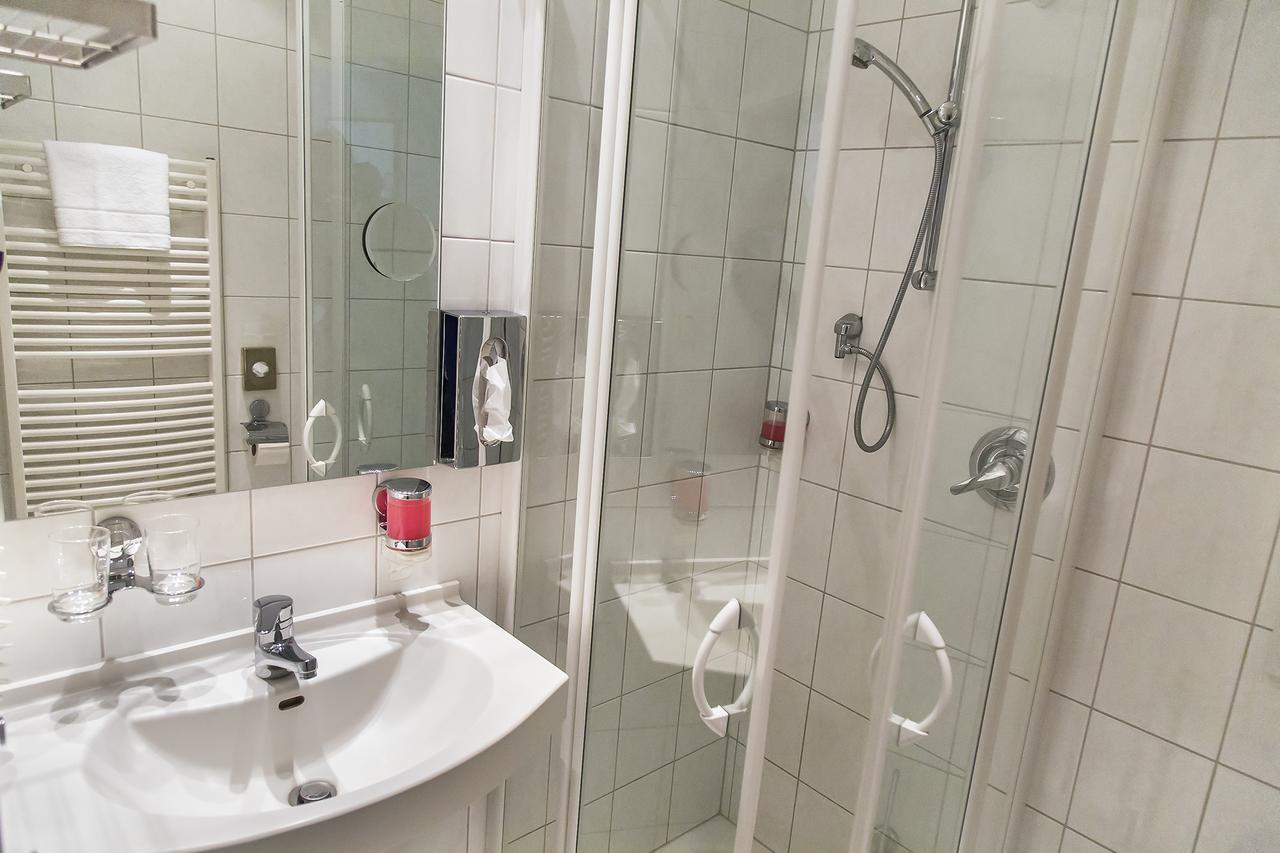 Seepark Hotel Am Wandlitzsee Zewnętrze zdjęcie